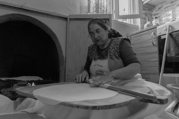 Exploring the impact of modern technology on uk dining: a revolution in restaurants and bars